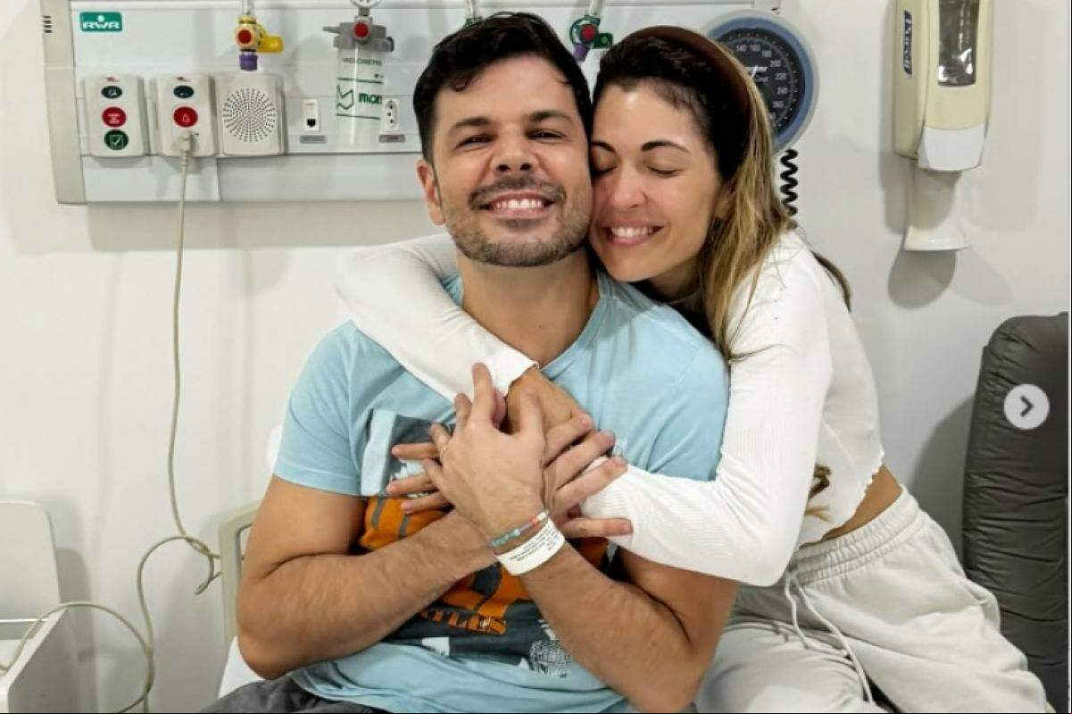 Jonas Almeida e Kelly Maria antes da cirurgia