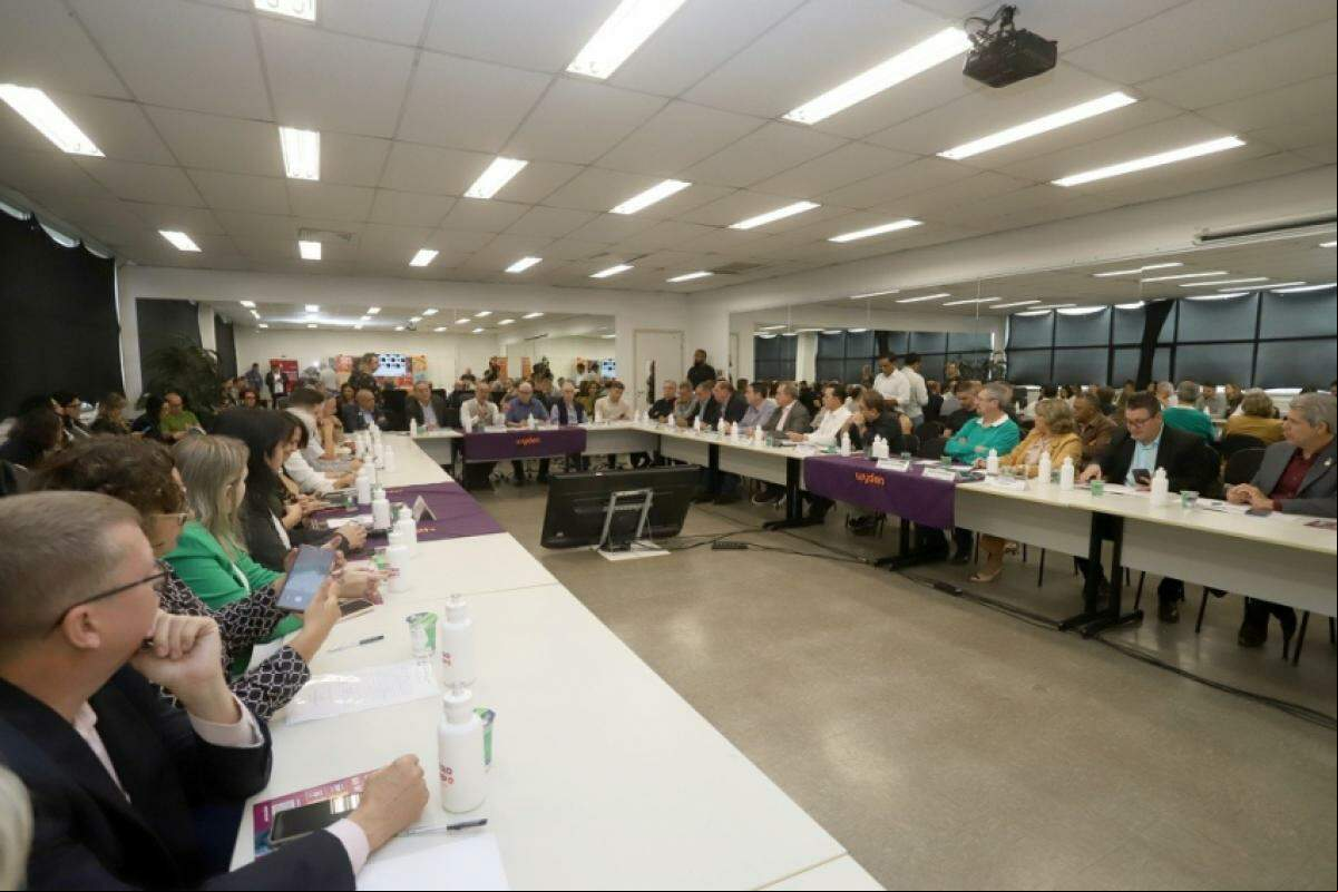 Inspirado em experiências internacionais, programa Housing First garante moradia antes de qualquer exigência e terá aplicação regional com apoio do Estado.
